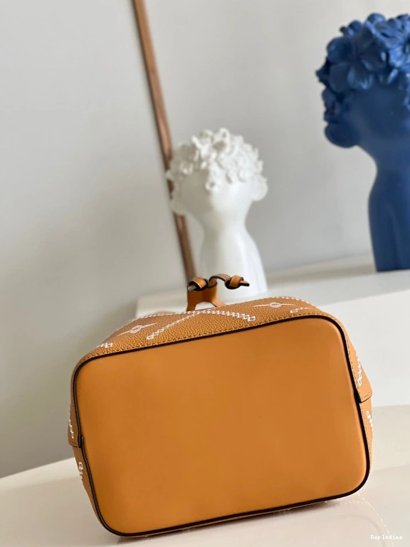 Rep ladies BB LOUIS NÉONOÉ VUITTON 0802
